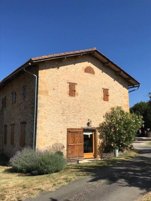 « Le Vieux Hangar » Gite A La Ferme 勒比松德卡多恩 外观 照片